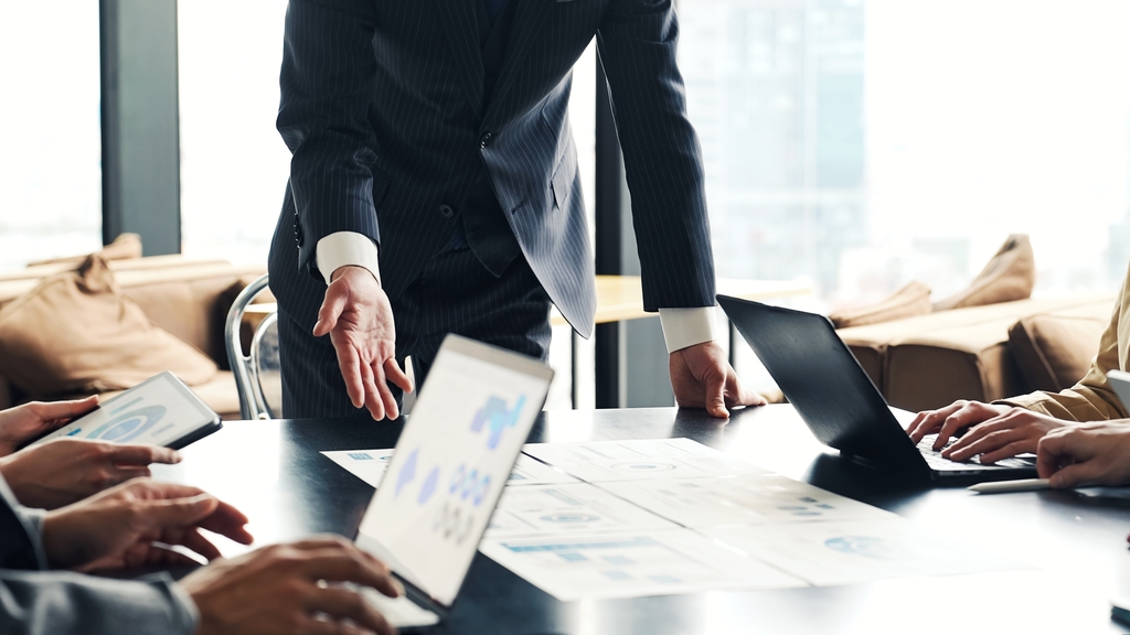 営業推進とは？組織の営業力を高める方法と施策を解説 | ビズリーチ・キャンパス